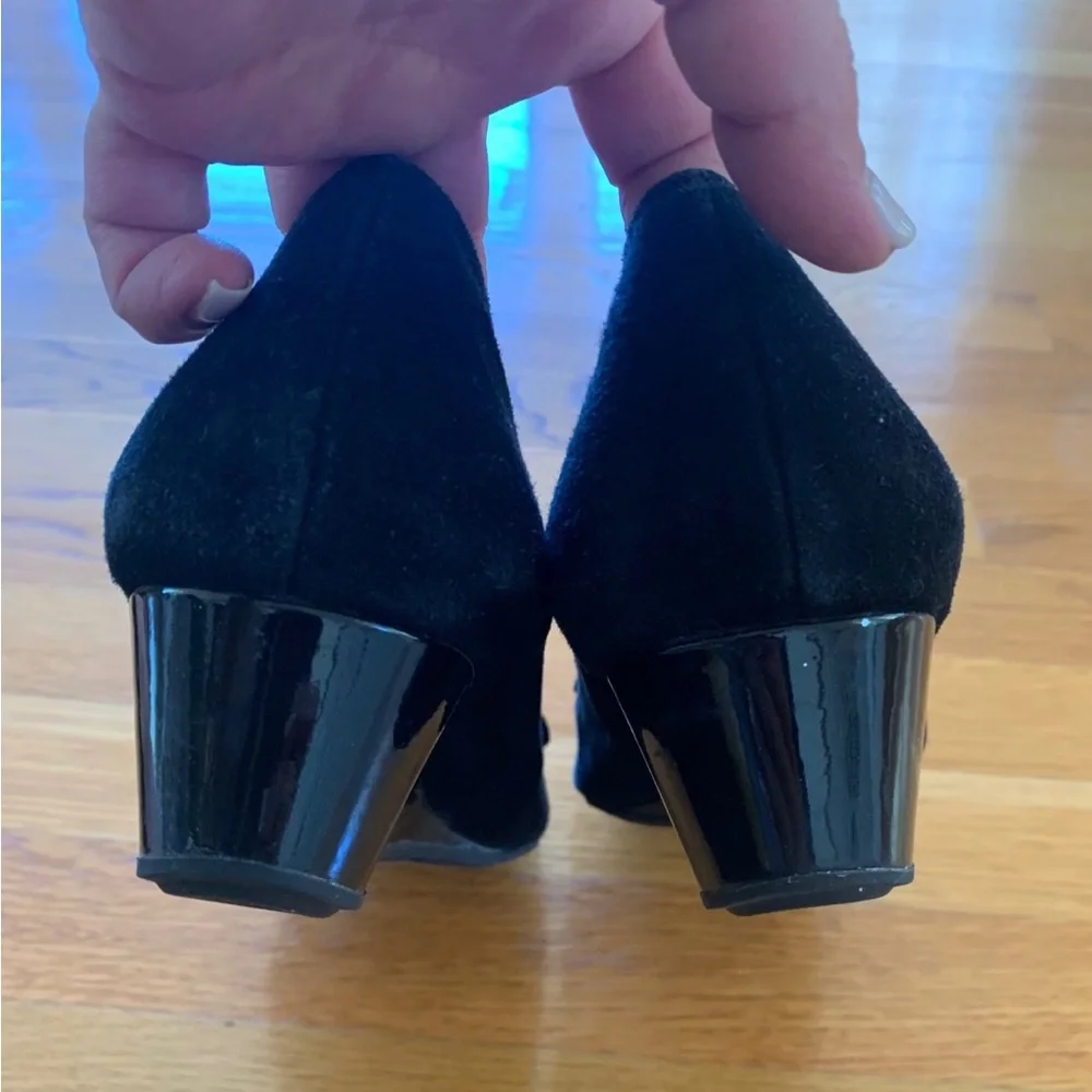 COLE HAAN Womens Ladies Black Swede Patent Leather Wedge Bow Rubber Sole Sz 10.5